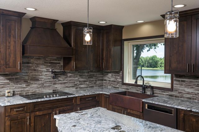 9077 82nd Avenue NE, Spicer, MN 56288