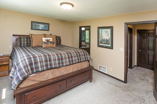 9077 82nd Avenue NE, Spicer, MN 56288