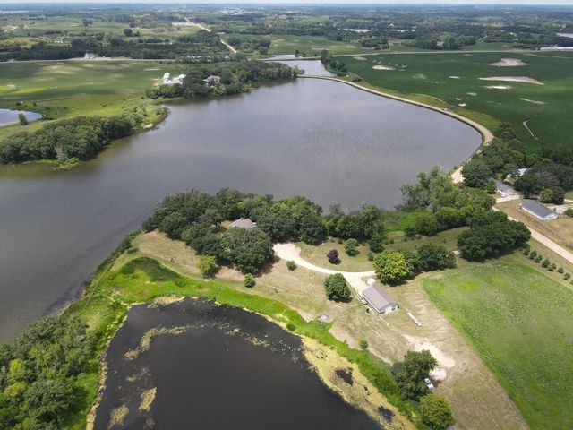 9077 82nd Avenue NE, Spicer, MN 56288