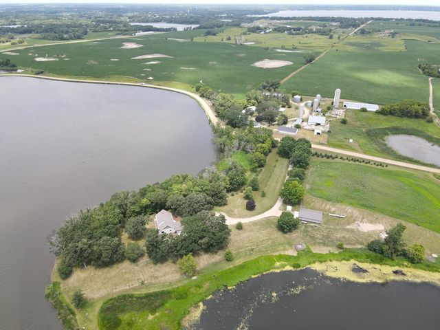 9077 82nd Avenue NE, Spicer, MN 56288