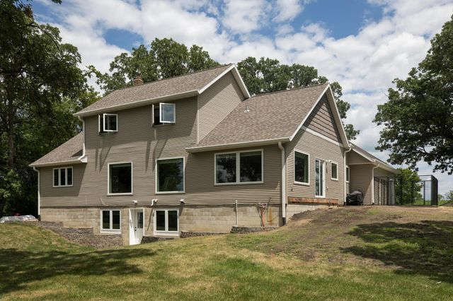 9077 82nd Avenue NE, Spicer, MN 56288