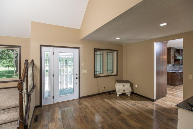 9077 82nd Avenue NE, Spicer, MN 56288