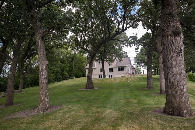 9077 82nd Avenue NE, Spicer, MN 56288