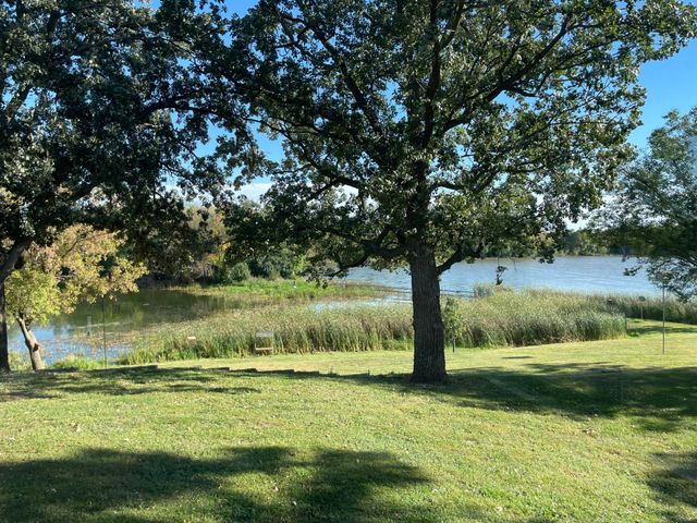 9077 82nd Avenue NE, Spicer, MN 56288