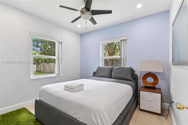 5841 SW 58th Ter 0, South Miami, FL 33143