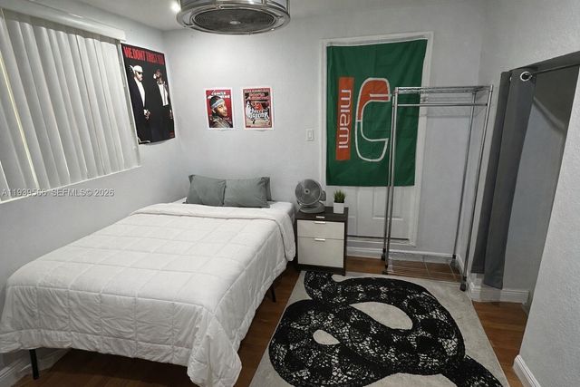 5841 SW 58th Ter 0, South Miami, FL 33143