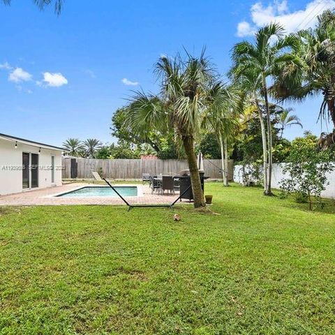 5841 SW 58th Ter 0, South Miami, FL 33143