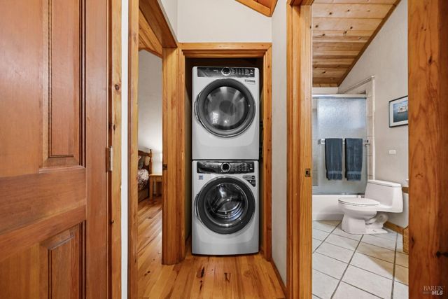 9 Huckleberry Hts, Cazadero, CA 95421