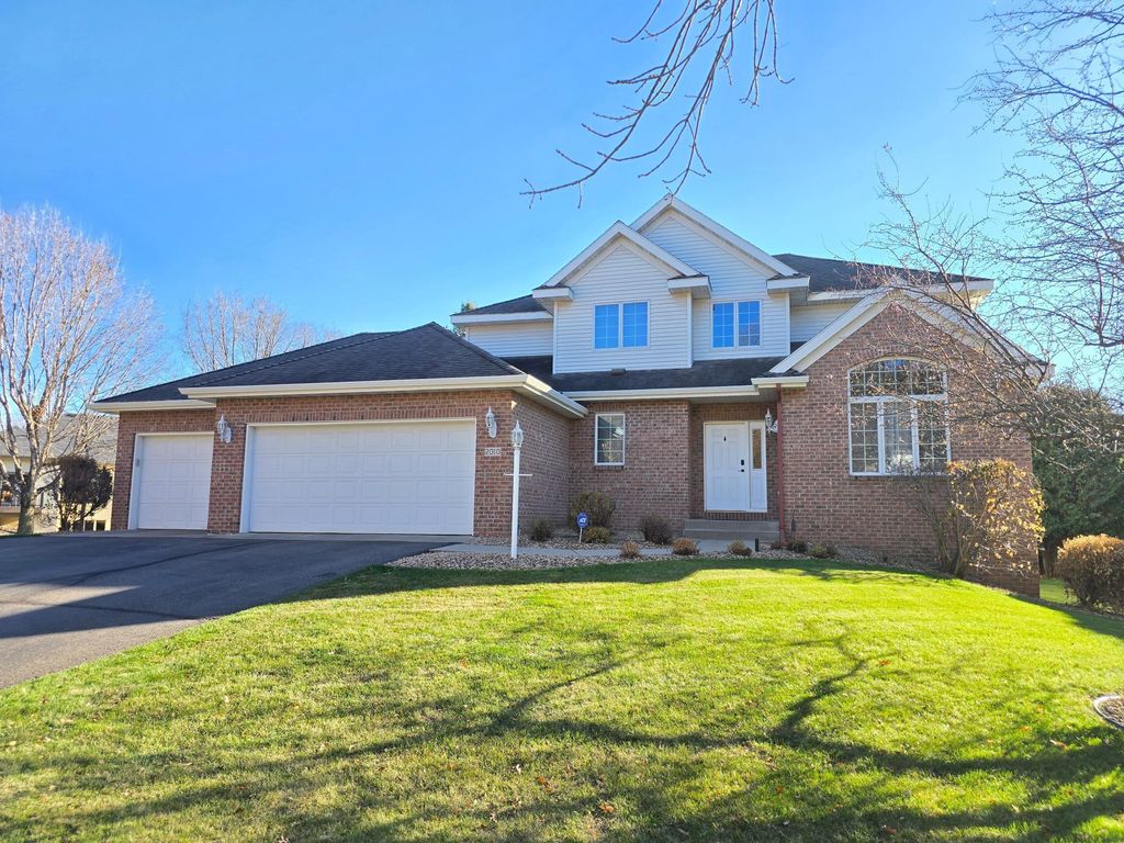 2010 25th Street S, Saint Cloud, MN 56301