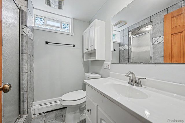 3566 Lotus Drive, Waterford Charter Township, MI 48329