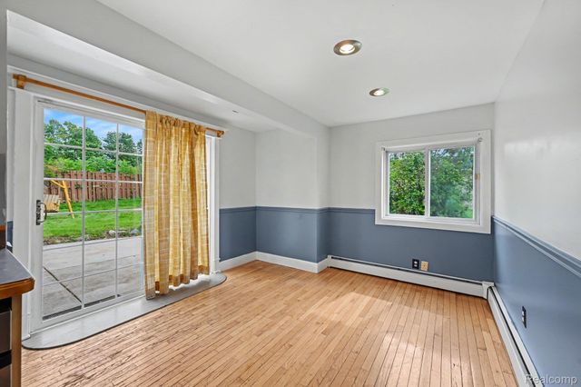 3566 Lotus Drive, Waterford Charter Township, MI 48329