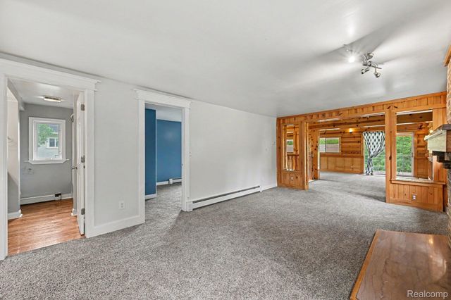 3566 Lotus Drive, Waterford Charter Township, MI 48329