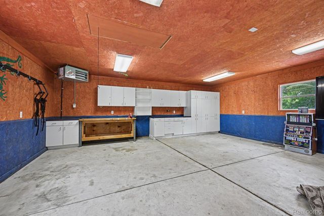 3566 Lotus Drive, Waterford Charter Township, MI 48329