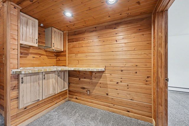 3566 Lotus Drive, Waterford Charter Township, MI 48329