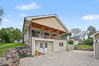 3566 Lotus Drive, Waterford Charter Township, MI 48329