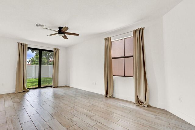 4008 Sequoia Place, Riviera Beach, FL 33410