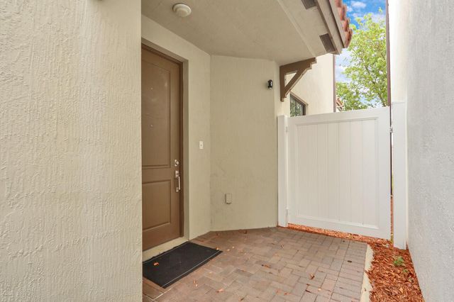 4008 Sequoia Place, Riviera Beach, FL 33410