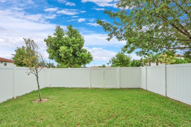 4008 Sequoia Place, Riviera Beach, FL 33410