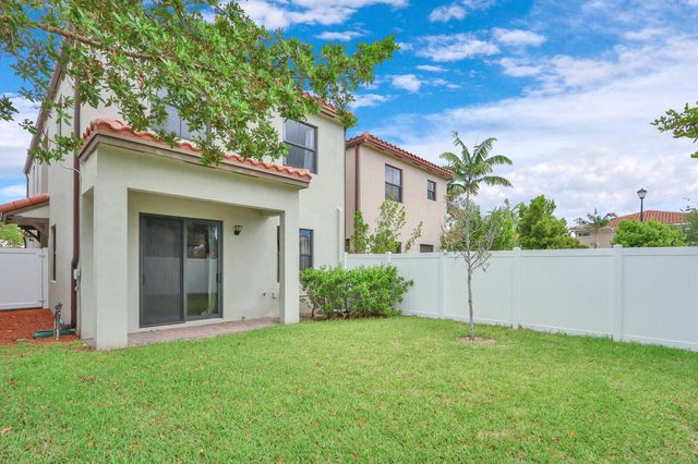4008 Sequoia Place, Riviera Beach, FL 33410