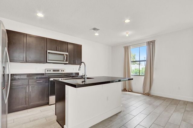 4008 Sequoia Place, Riviera Beach, FL 33410