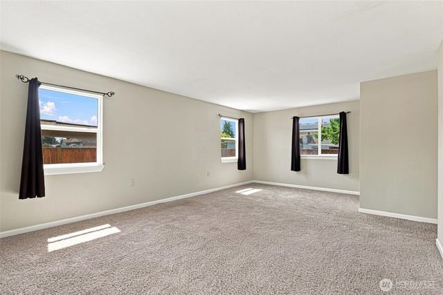 1016 E 61st Street, Tacoma, WA 98404