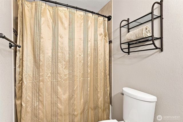 1016 E 61st Street, Tacoma, WA 98404