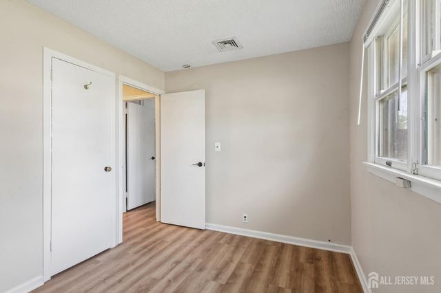189 Bloomfield Avenue, Iselin, NJ 08830