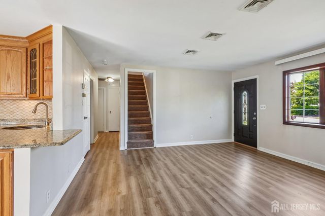 189 Bloomfield Avenue, Iselin, NJ 08830