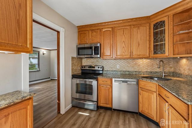 189 Bloomfield Avenue, Iselin, NJ 08830