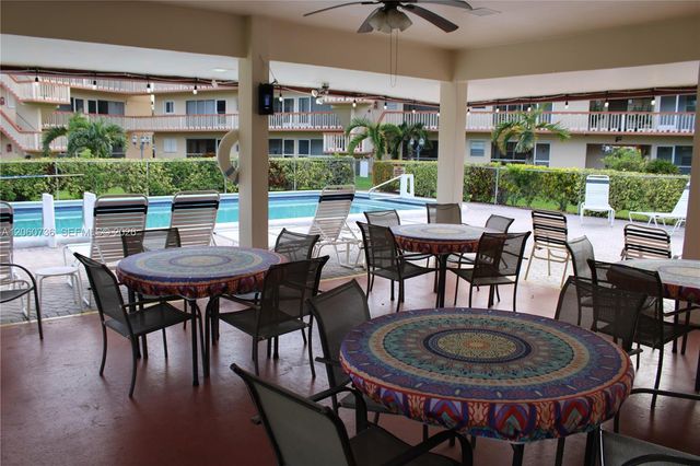 5300 Washington Street H134, Hollywood, FL 33021