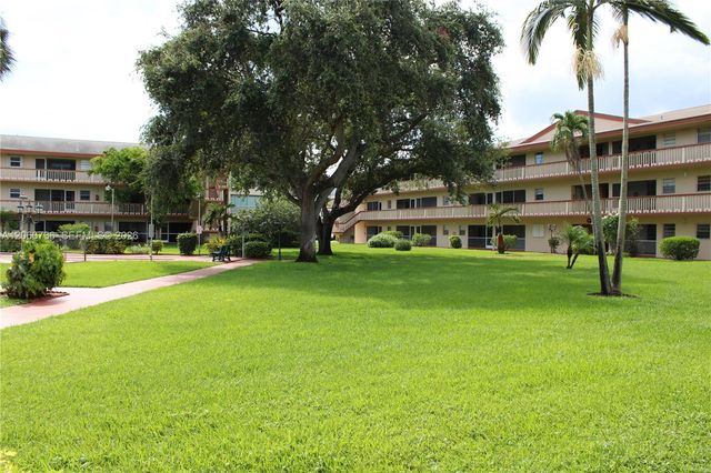 5300 Washington Street H134, Hollywood, FL 33021