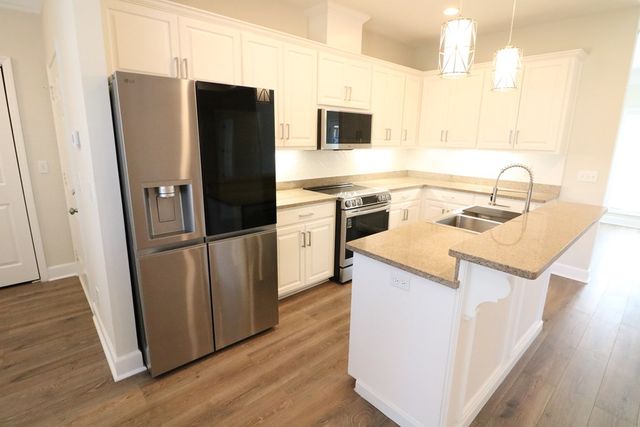 130 Lee Road 2002, Phenix City, AL 36870