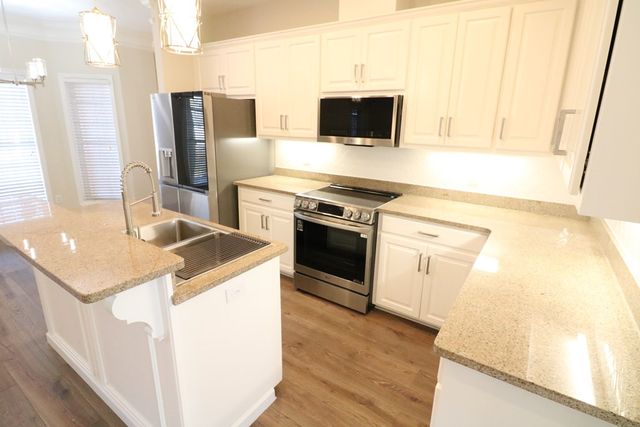 130 Lee Road 2002, Phenix City, AL 36870