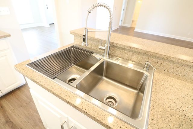 130 Lee Road 2002, Phenix City, AL 36870