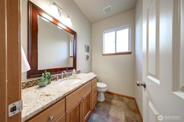 252 Quincy Avenue NE, Renton, WA 98059