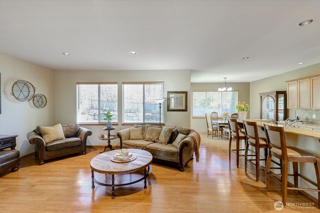 252 Quincy Avenue NE, Renton, WA 98059