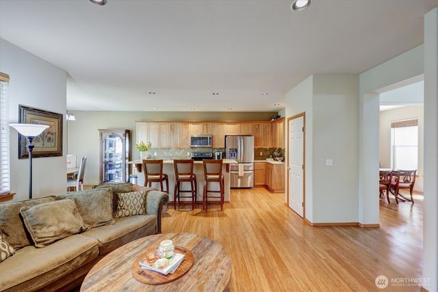 252 Quincy Avenue NE, Renton, WA 98059