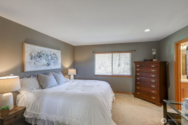 252 Quincy Avenue NE, Renton, WA 98059