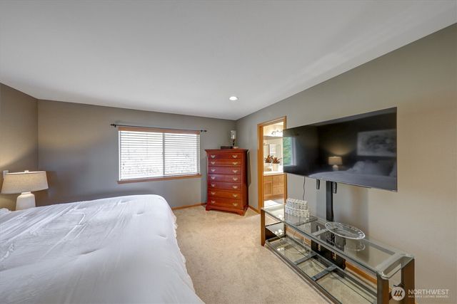 252 Quincy Avenue NE, Renton, WA 98059