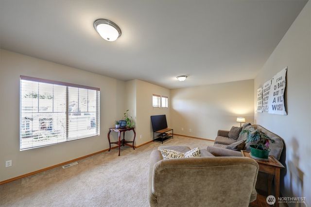 252 Quincy Avenue NE, Renton, WA 98059