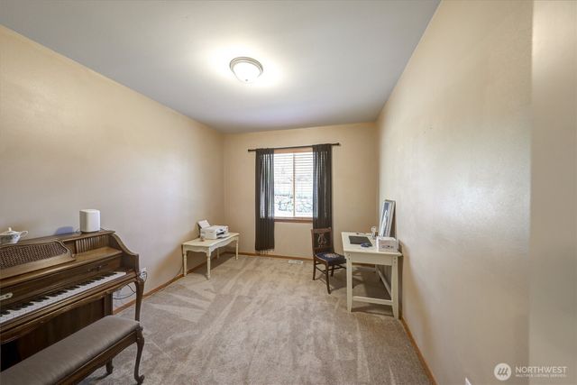 252 Quincy Avenue NE, Renton, WA 98059