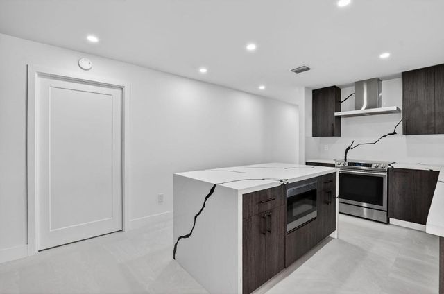 20833 Sonrisa Way, Boca Raton, FL 33433