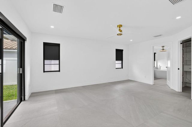 20833 Sonrisa Way, Boca Raton, FL 33433