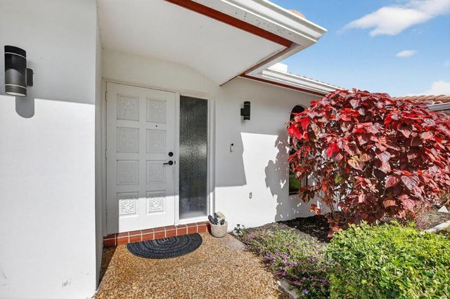 20833 Sonrisa Way, Boca Raton, FL 33433