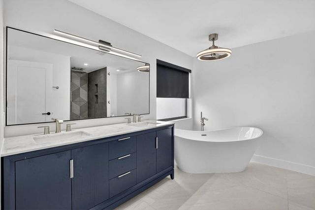 20833 Sonrisa Way, Boca Raton, FL 33433