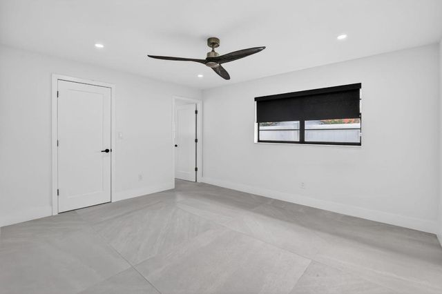 20833 Sonrisa Way, Boca Raton, FL 33433