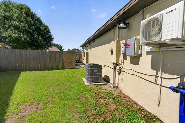 2958 COOL BREEZE CIRCLE, St Cloud, FL 34769