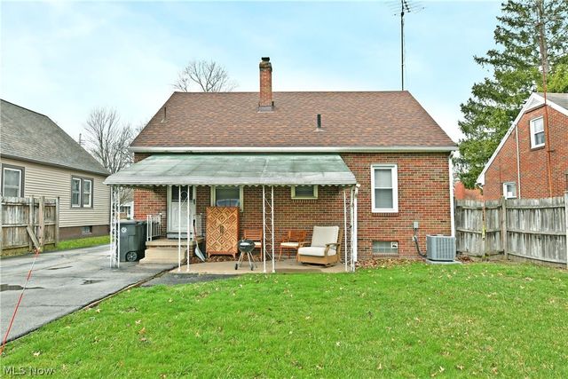 1153 Meadowbrook Avenue SE, Warren, OH 44484