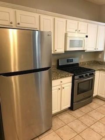 134 Regent Place, Woodstock, GA 30188