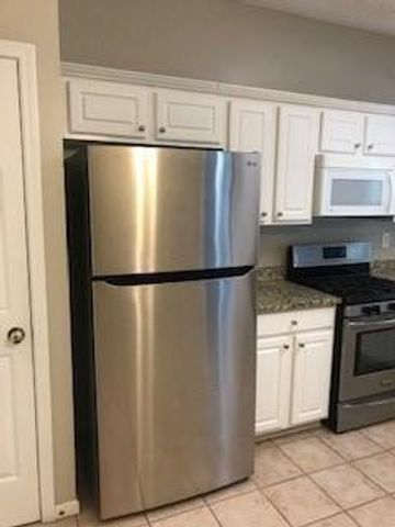 134 Regent Place, Woodstock, GA 30188